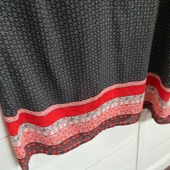 Torrid Sleeveless Tunic Swing Halter Tank Mini Challis Black/Red size 0 L - Picture 11 of 11